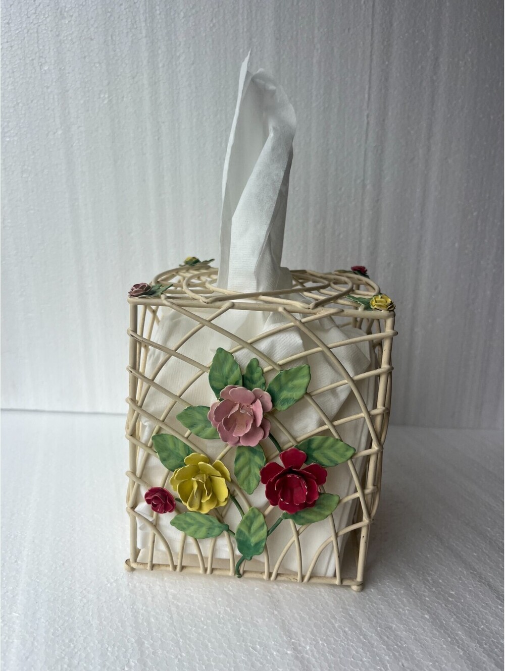 VTG ITALIAN TOLE Toleware TRELLIS Metal TISSUE BOX COVER 3D ROSES Shabby Cottage